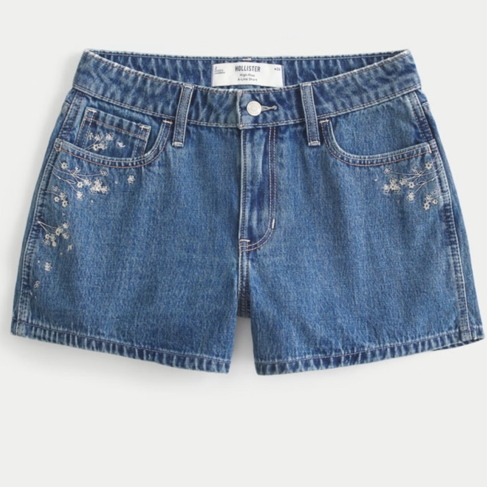 High-Rise Medium Wash Floral
Embroidered A-Line Denim Shorts size 0